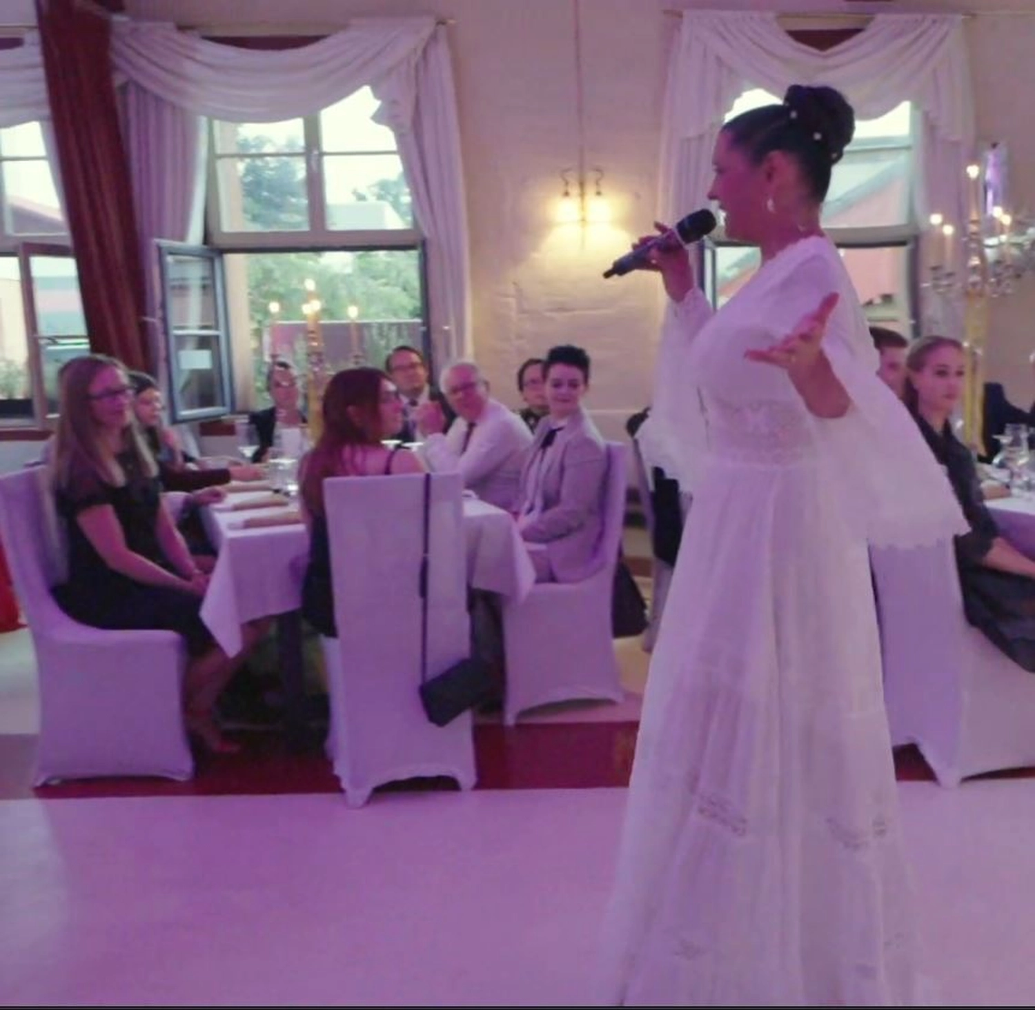 HerzLicht Bea - Sängerin